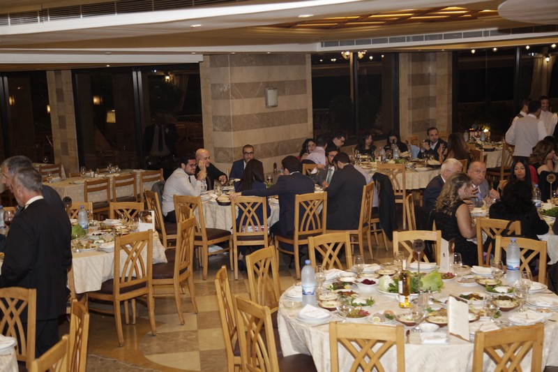 Diner de Retrouvailles Nostalgiques 